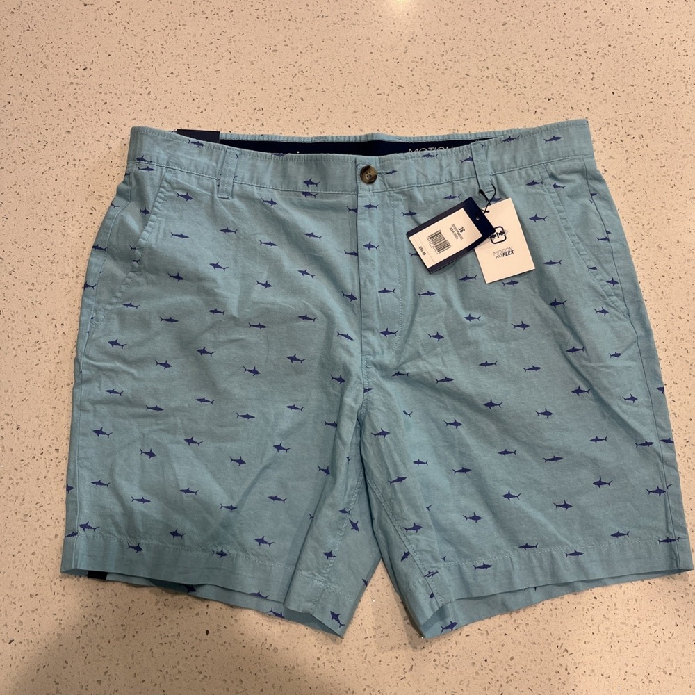 Crown & Ivy Men's Shorts Shark Print NWT Lt Blue 38x7